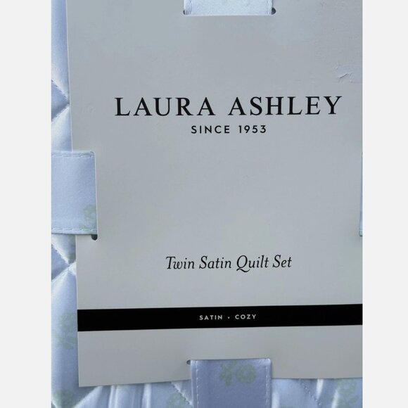 Laura Ashley Daisy Mae White Green Satin Polyester TWIN Quilt Set 2pc - Picture 4 of 5